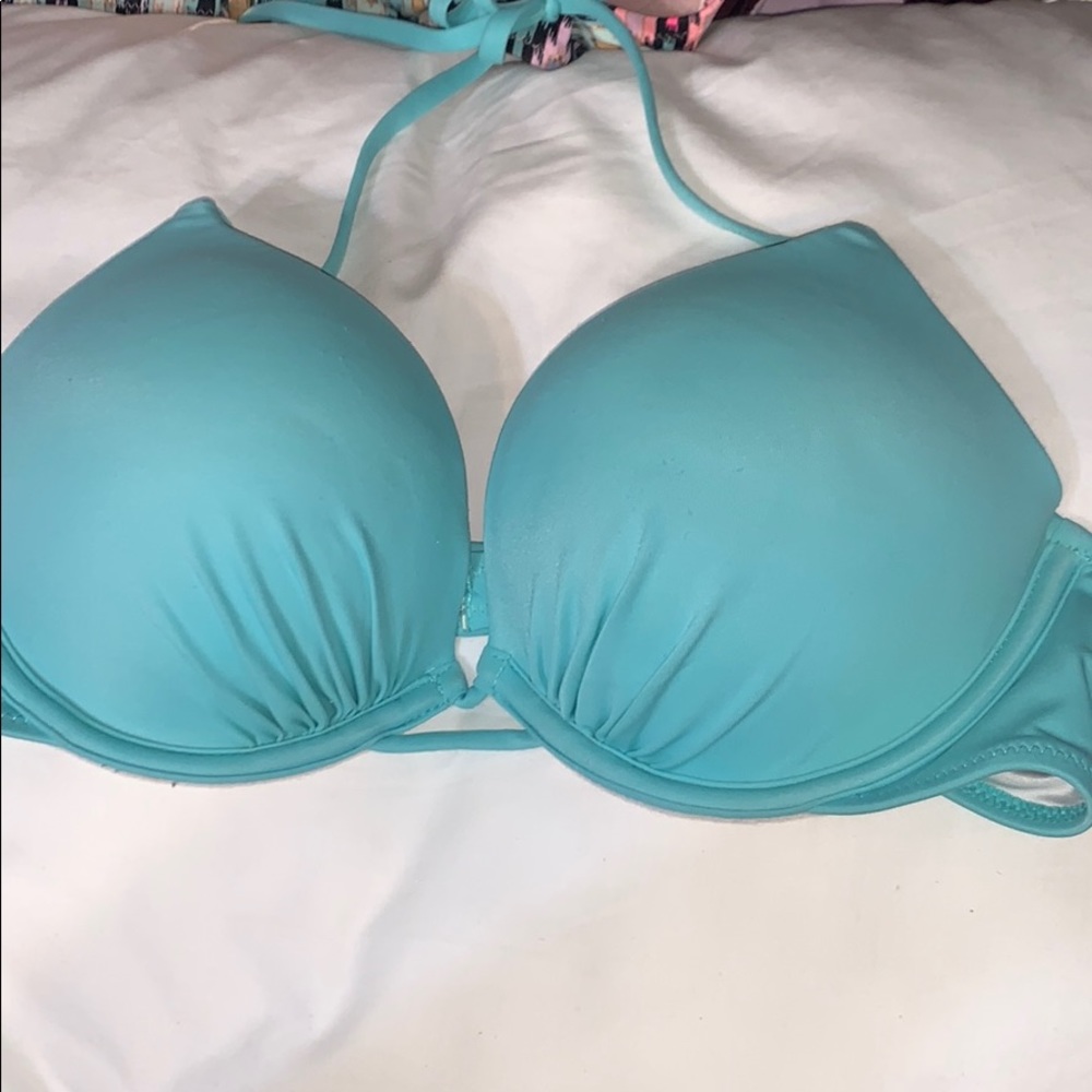 VS bombshell bikini
